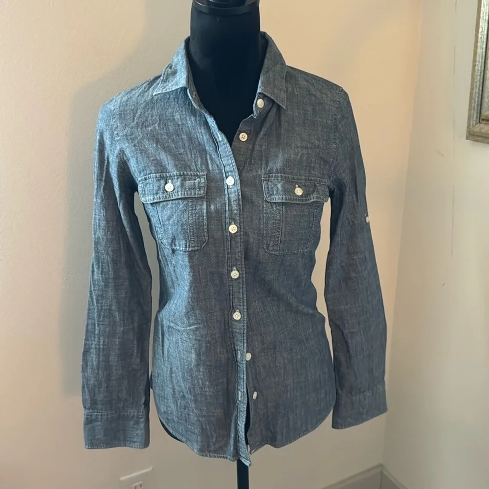 J. Crew classic Chambray buttoned down‎ long sleeves woman’s shirt too Sz XS